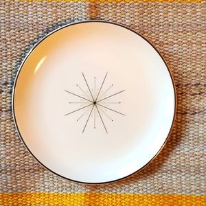 Vintage Set of 4 Homer Laughlin Modern star plates
